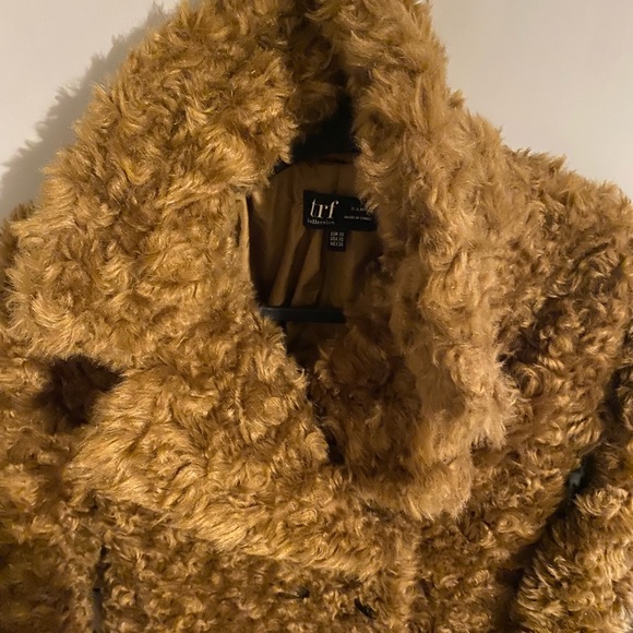ZARA FAUX FUR COAT - Picture 4 of 10